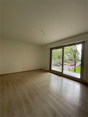 appartement à la location -   64000  PAU, surface 49,18 m2 location appartement - APR722567